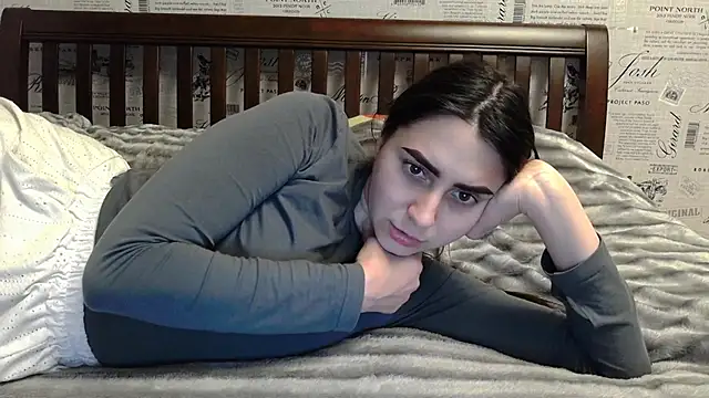 Snapshot of Kashtanka_ chatting on 01-27-25, 01:52 Kashtanka online show from 01-27-25, 01:52