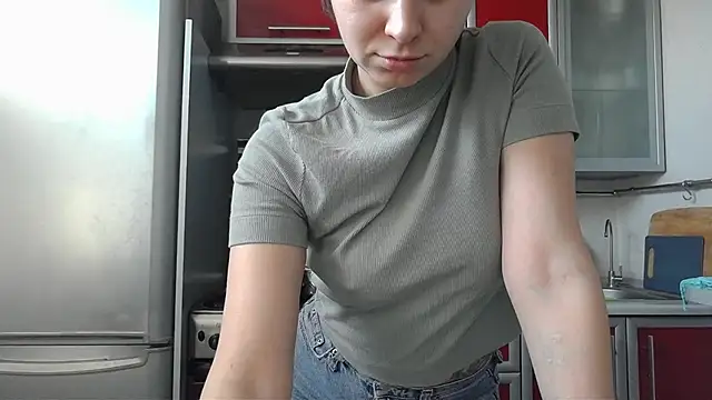 Snapshot of Kashtanka_ chatting on 02-10-25, 07:47 Kashtanka online show from 02-10-25, 07:47