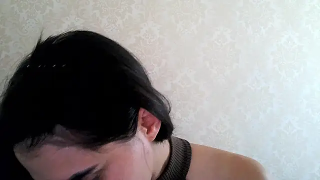 Snapshot of Kashtanka_ chatting on 09-15-25, 11:32 Kashtanka online show from 09-15-25, 11:32