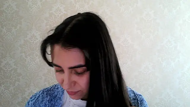 Snapshot of Kashtanka_ chatting on 10-08-25, 08:12 Kashtanka online show from 10-08-25, 08:12