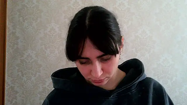 Snapshot of Kashtanka_ chatting on 10-15-25, 11:10 Kashtanka online show from 10-15-25, 11:10
