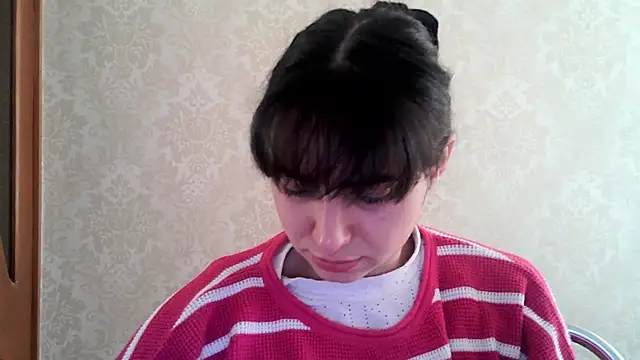 Snapshot of Kashtanka_ chatting on 10-16-25, 04:46 Kashtanka online show from 10-16-25, 04:46