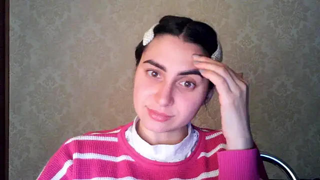 Snapshot of Kashtanka_ chatting on 10-16-25, 06:53 Kashtanka online show from 10-16-25, 06:53