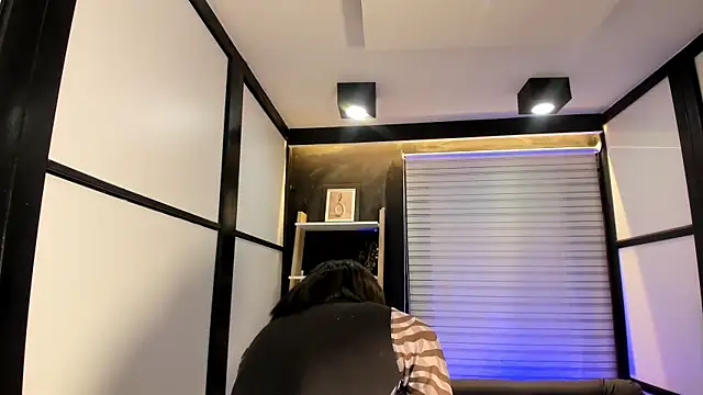 lilithTeen1  online show from 03-07-25, 05:08