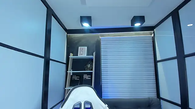 lilithTeen1  online show from 03-11-25, 08:20