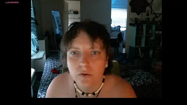 Snapshot of lover_bee2023 chatting on 06-07-26, 01:04 lover bee2023 online show from 06-07-26, 01:04