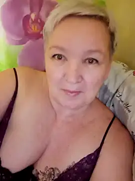 Snapshot of ForgetMeNot50 chatting on 01-09-25, 11:56 ForgetMeNot50 online show from 01-09-25, 11:56