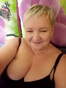 Snapshot of ForgetMeNot50 chatting on 03-11-25, 10:42 ForgetMeNot50 online show from 03-11-25, 10:42