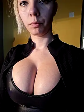 allinqueen online show from 03-22-26, 05:16