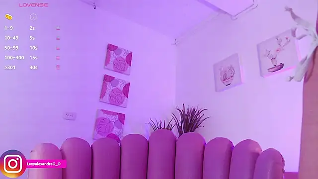 Lexyjoycce online show from 01-25-25, 09:04