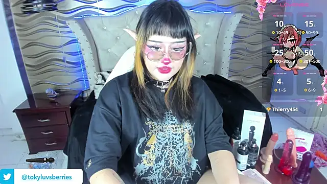 Snapshot of toky_doll chatting on 12-07-24, 09:33 toky doll online show from 12-07-24, 09:33