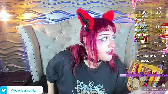 Snapshot of toky_doll chatting on 12-18-24, 12:43 toky doll online show from 12-18-24, 12:43