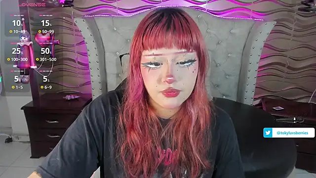 Snapshot of toky_doll chatting on 03-06-25, 08:16 toky doll online show from 03-06-25, 08:16