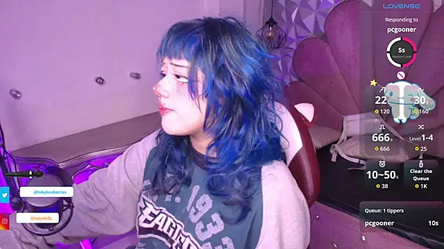 Snapshot of toky_doll chatting on 09-22-25, 09:06 toky doll online show from 09-22-25, 09:06