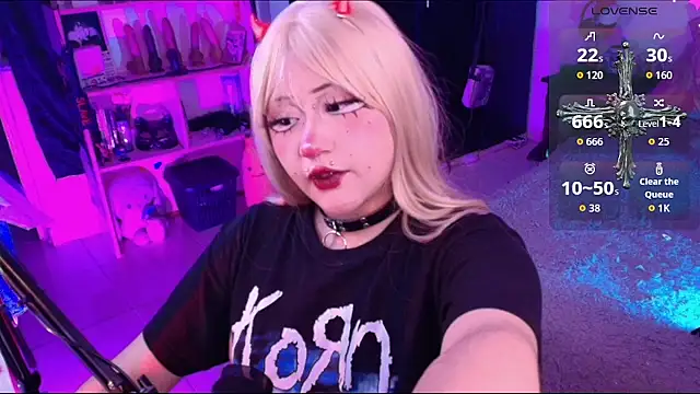 toky doll online show from 04-07-26, 04:24