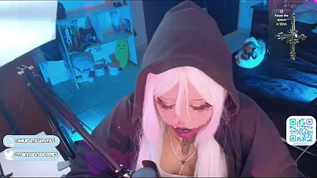 toky doll online show from 08-02-26, 03:27