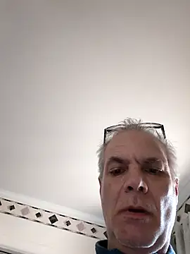 Hand69someguy online show from 04-08-26, 11:05
