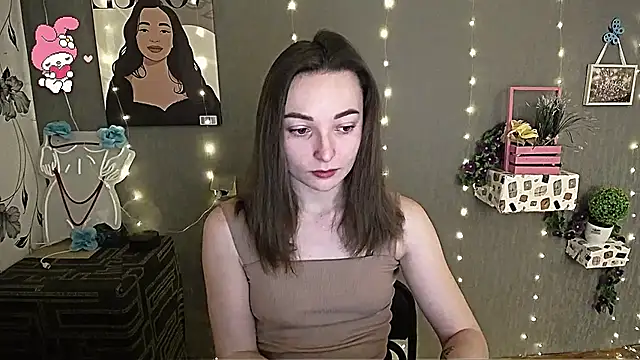  Barbie Kiss  online show from 02-04-25, 06:25