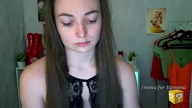  Barbie Kiss  online show from 04-20-26, 01:36