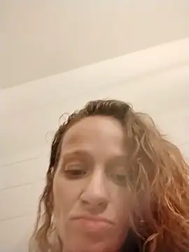 Snapshot of xxxPaYtOn chatting on 10-18-25, 01:45 xxxPaYtOn online show from 10-18-25, 01:45