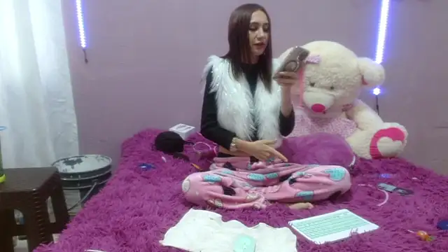 Snapshot of SexyTokio4 chatting on 03-18-25, 09:32 SexyTokio4 online show from 03-18-25, 09:32