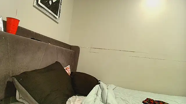 Naomiruty online show from 10-29-25, 02:03