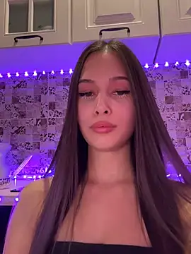 Snapshot of EricaWalls chatting on 12-25-24, 11:53 EricaWalls online show from 12-25-24, 11:53