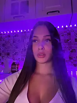 Snapshot of EricaWalls chatting on 01-13-25, 09:31 EricaWalls online show from 01-13-25, 09:31