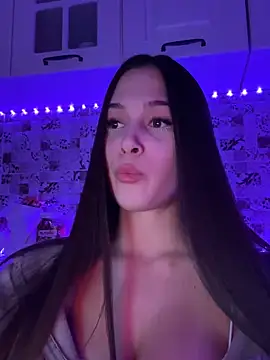 Snapshot of EricaWalls chatting on 01-14-25, 08:37 EricaWalls online show from 01-14-25, 08:37