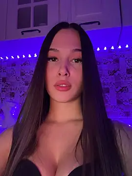 Snapshot of EricaWalls chatting on 01-22-25, 04:55 EricaWalls online show from 01-22-25, 04:55