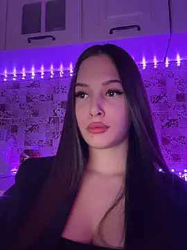 Snapshot of EricaWalls chatting on 02-08-25, 08:21 EricaWalls online show from 02-08-25, 08:21