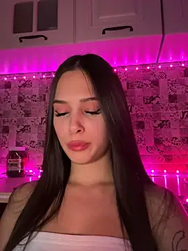 Snapshot of EricaWalls chatting on 02-15-25, 10:21 EricaWalls online show from 02-15-25, 10:21