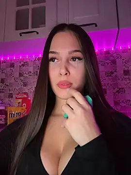 Snapshot of EricaWalls chatting on 02-27-25, 08:20 EricaWalls online show from 02-27-25, 08:20