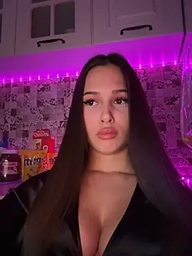 Snapshot of EricaWalls chatting on 03-07-25, 12:04 EricaWalls online show from 03-07-25, 12:04