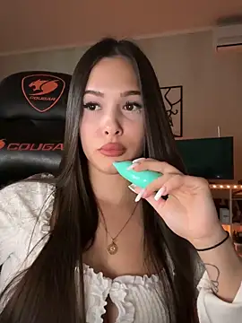 Snapshot of EricaWalls chatting on 09-16-25, 07:04 EricaWalls online show from 09-16-25, 07:04