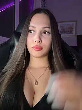 Snapshot of EricaWalls chatting on 11-22-25, 07:24 EricaWalls online show from 11-22-25, 07:24