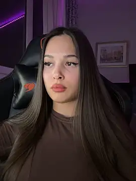 Snapshot of EricaWalls chatting on 11-23-25, 10:09 EricaWalls online show from 11-23-25, 10:09