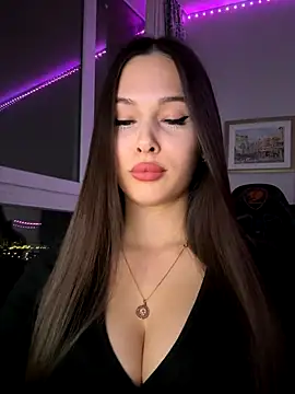 Snapshot of EricaWalls chatting on 12-14-25, 03:17 EricaWalls online show from 12-14-25, 03:17