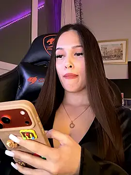 EricaWalls online show from 02-03-26, 06:57