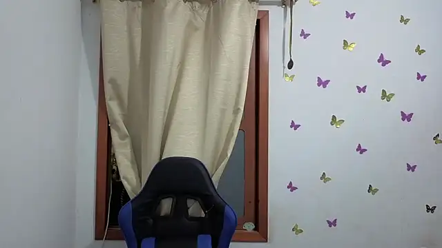 catalina boobs online show from 05-16-26, 12:04