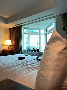 Snapshot of PeytonJohnn chatting on 10-02-25, 08:49 PeytonJohnn online show from 10-02-25, 08:49