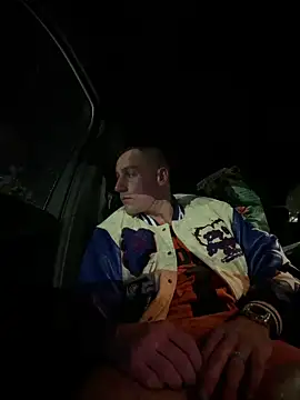 Snapshot of PeytonJohnn chatting on 12-01-25, 12:37 PeytonJohnn online show from 12-01-25, 12:37