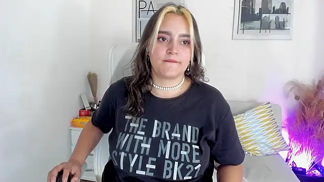 katy giil online show from 03-17-25, 08:51