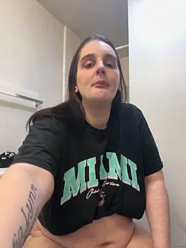 menaceswife online show from 01-17-26, 07:17