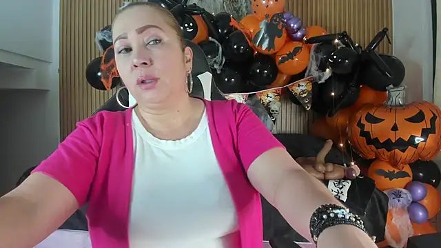 Danna topless online show from 10-23-25, 12:04