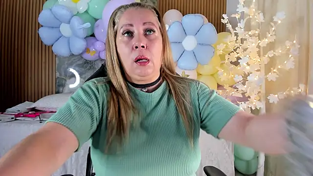 Danna topless online show from 04-07-26, 12:05