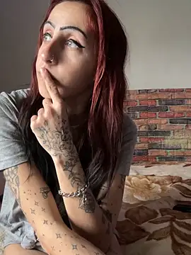 Snapshot of kriszy_baby chatting on 02-14-25, 09:34 kriszy baby online show from 02-14-25, 09:34