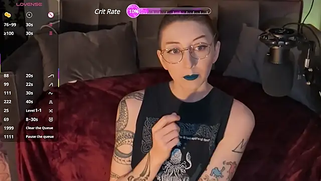 Snapshot of lovelylucyy chatting on 02-09-25, 11:25 lovelylucyy online show from 02-09-25, 11:25