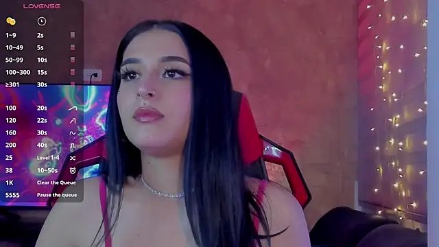 Charlotte greys online show from 02-08-25, 04:03