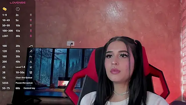 Charlotte greys online show from 02-17-25, 10:14